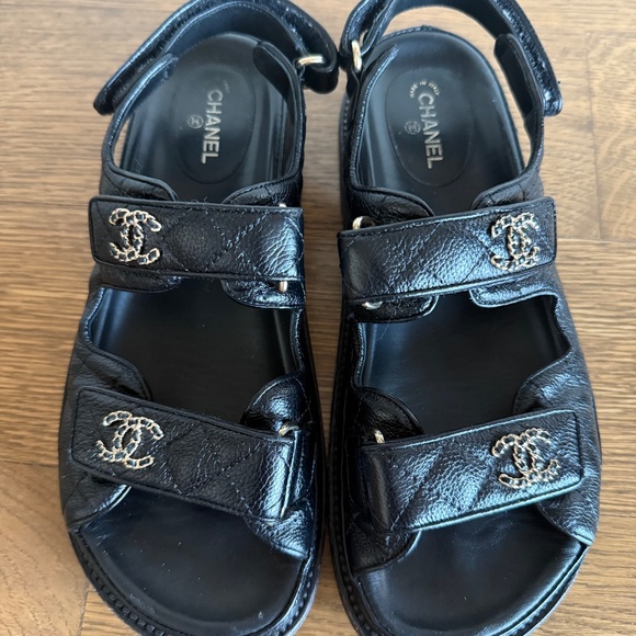 CHANEL - CHANEL DAD SANDALS BLACK - Picture 1 of 8
